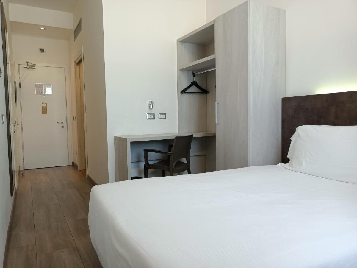 Phi Hotel Milano Baranzate Εξωτερικό φωτογραφία