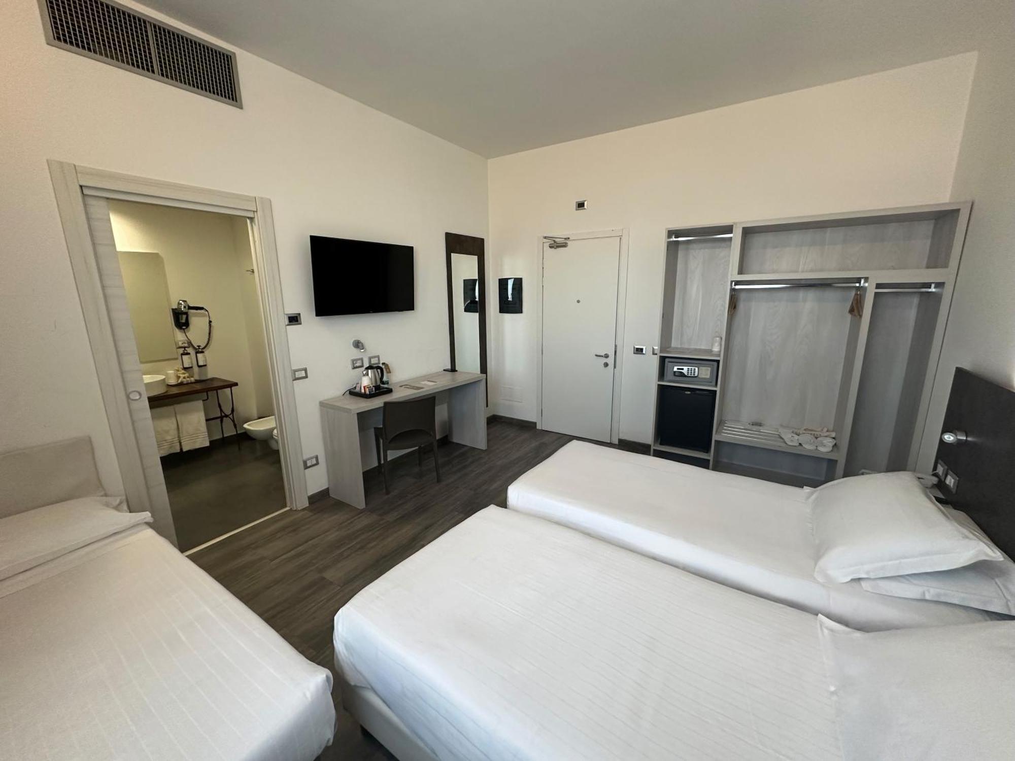 Phi Hotel Milano Baranzate Εξωτερικό φωτογραφία